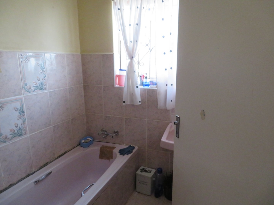  Bedroom Property for Sale in Delareyville North West